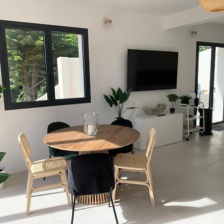 Гостевой дом Superbe - 3 Distinct - 20 Couchages Кань-сюр-Мер