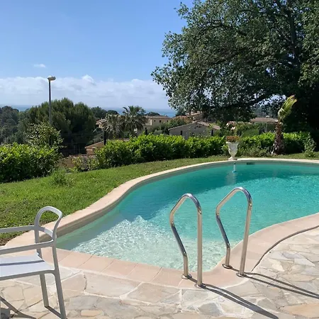 Гостевой дом Superbe - 3 Distinct - 20 Couchages 4*